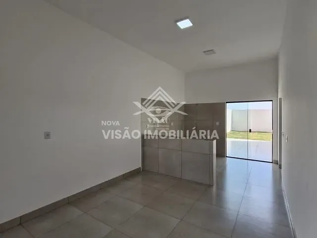 Casa com 300m² 2 quartos e 1 banheiro, à venda, no bairro Residencial Santa Catarina em Sinop