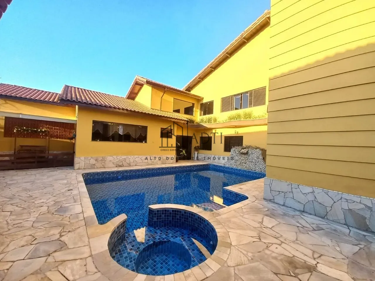 Casa, 5 quartos, 520 m² - Foto 1