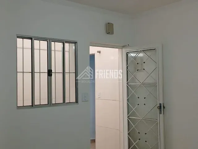 Casa 2 quartos e 1 banheiro, para alugar, no bairro Jardim Lisboa em São Paulo