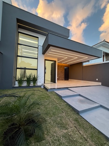 Casa com 243m² 3 quartos e 3 banheiros, à venda, no bairro Parque Flamboyant  em Campos dos Goytacazes