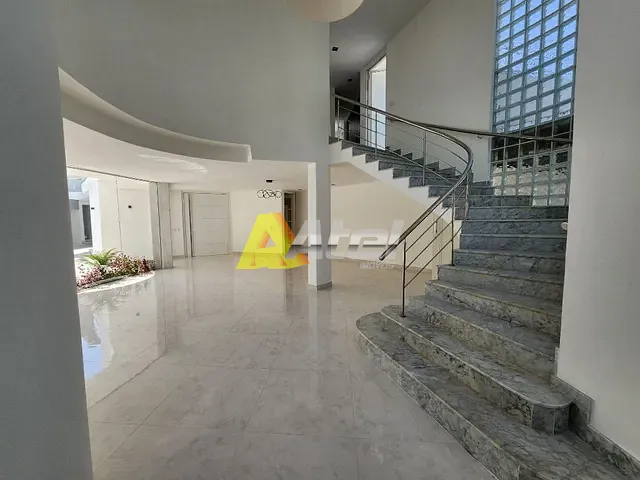 Casa com 840m² 5 quartos e 7 banheiros, à venda, no bairro Barra da Tijuca em Rio de Janeiro
