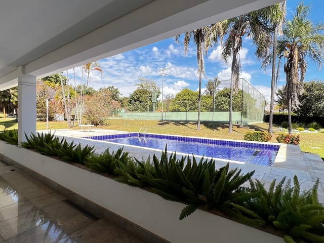 Casa com 4500m² 4 quartos e 8 banheiros, à venda, no bairro Setor de Habitações Individuais Sul em Brasília