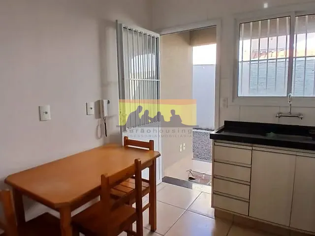 Casa com 30m² 1 quarto e 1 banheiro, para alugar, no bairro Cidade Universitária em Campinas