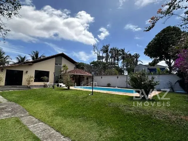 Casa com 972m² 5 quartos e 4 banheiros, à venda, no bairro Palmeiras em Cabo Frio