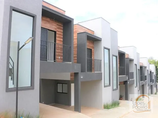 Casa com 70m² 2 quartos e 1 banheiro, à venda, no bairro Jardim Santo Antônio em Atibaia