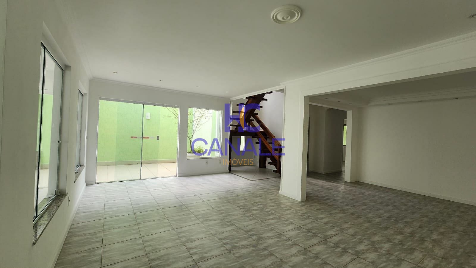 Casa, 5 quartos, 336 m² - Foto 2