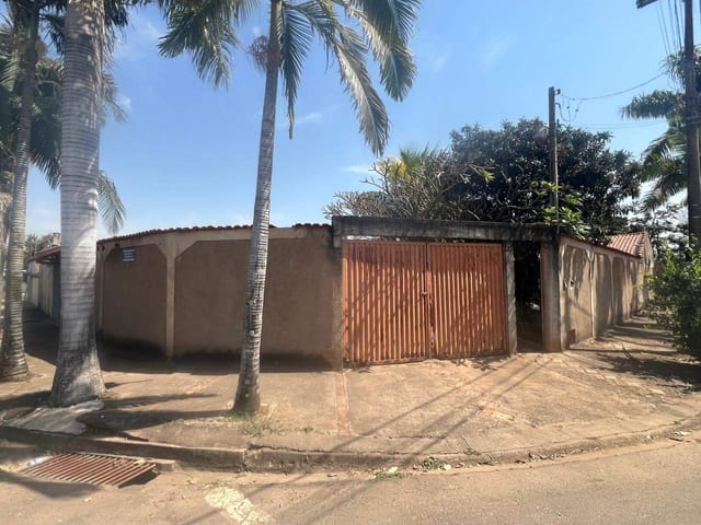 Casa com 433m² 2 quartos e 1 banheiro, à venda, no bairro Bongue em Piracicaba