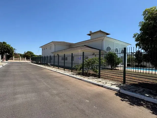 Casa com 2500m² 5 quartos e 7 banheiros, para alugar, no bairro Park Way em Brasília