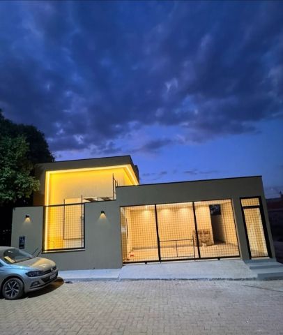 Casa com 200m² 2 quartos e 3 banheiros, à venda, no bairro Setor Habitacional Vicente Pires em Brasília