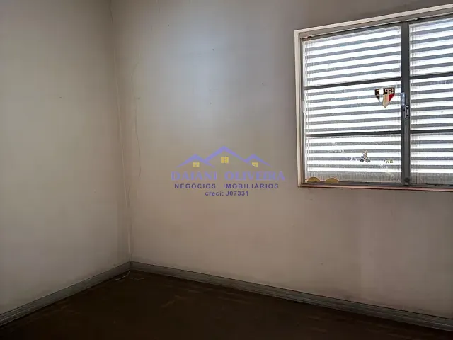 Casa com 256m² 3 quartos e 3 banheiros, à venda, no bairro CENTRO em Cambará