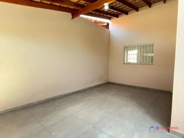Casa 2 quartos e 1 banheiro, para alugar, no bairro Interlagos em Três Lagoas