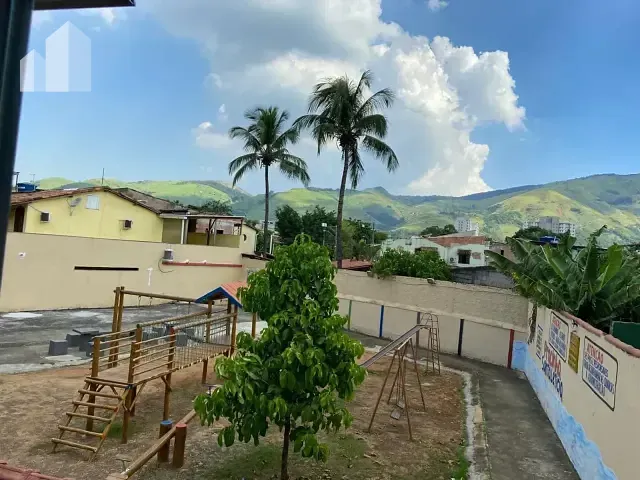 Casa com 129m² 3 quartos e 1 banheiro, à venda, no bairro Vila Formosa em Nova Iguaçu