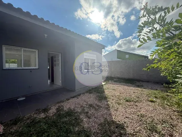 Casa 2 quartos e 1 banheiro, à venda, no bairro Fragata em Pelotas