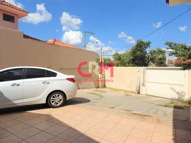 Casa com 649m² 3 quartos e 3 banheiros, à venda, no bairro Parque Residencial Laranjeiras I em Taquaritinga