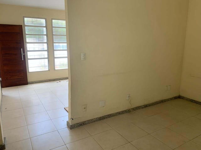 Casa 3 quartos e 2 banheiros, para alugar, no bairro Centro em Itabaiana