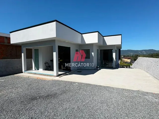 Casa com 360m² 3 quartos e 3 banheiros, à venda, no bairro João Paulo II em Indaial