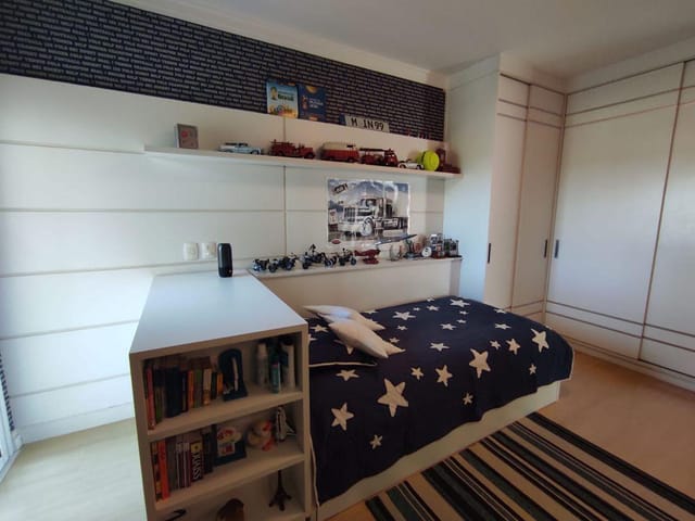 Casa com 510m² 4 quartos e 5 banheiros, à venda, no bairro Loteamento Portal do Paraíso em Jundiaí