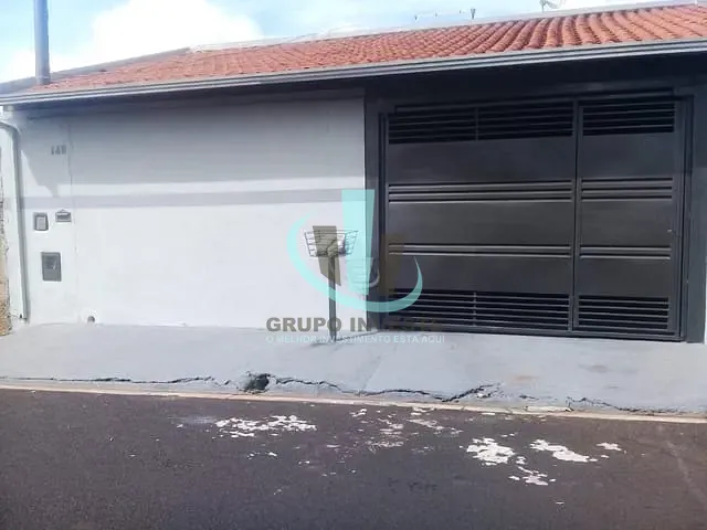 Casa com 180m² 2 quartos e 2 banheiros, à venda, no bairro Jardim Adalberto Frederico de Oliveira Roxo I em Araraquara