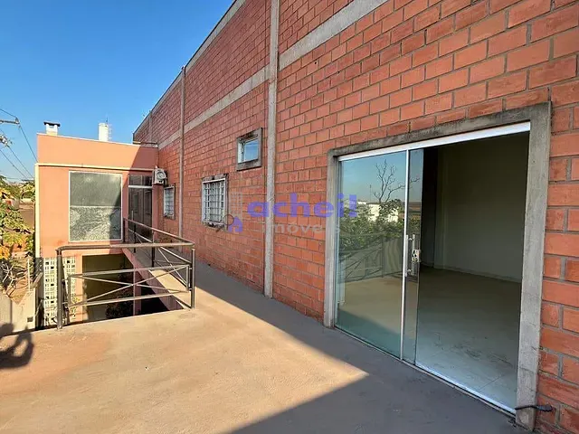 Casa 3 quartos e 2 banheiros, para alugar, no bairro Distrito Industrial Augusto Bortoli Razia em Rondonópolis