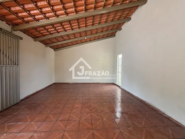 Casa 3 quartos e 1 banheiro, para alugar, no bairro Setor Urias Magalhães em Goiânia