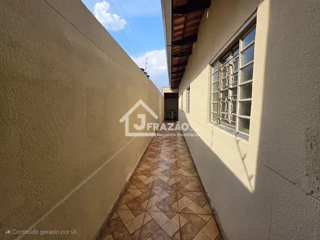 Casa 3 quartos e 1 banheiro, para alugar, no bairro Setor Urias Magalhães em Goiânia
