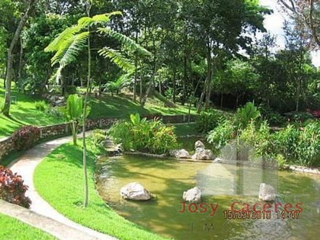 Casa com 389m² 4 quartos e 4 banheiros, à venda, no bairro Condomínio Belvedere em Cuiabá