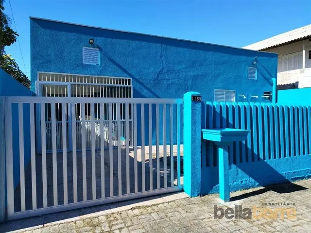 Casa com 440m² 6 quartos e 7 banheiros, à venda, no bairro Centro em Guaratuba