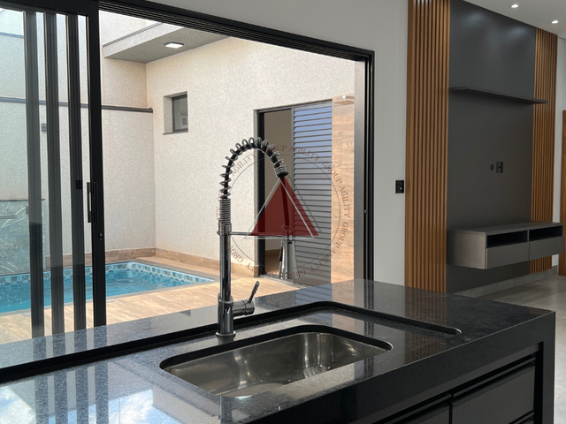 Casa com 200m² 3 quartos e 2 banheiros, à venda, no bairro Jardim Natal, Jardim Tropical 1, Jardim Tropical 2 em Franca