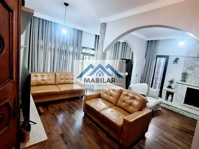 Casa com 300m² 3 quartos e 5 banheiros, à venda, no bairro Parque São Domingos em São Paulo