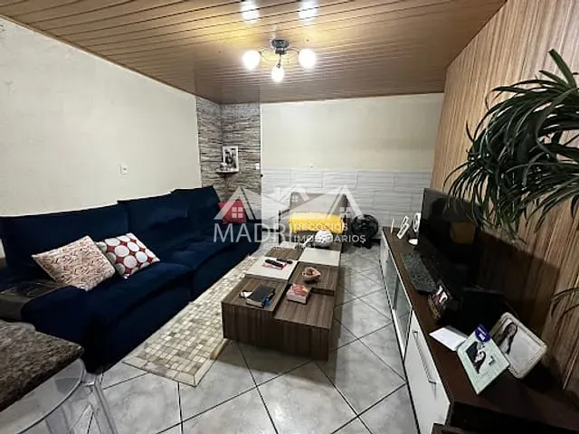 Casa com 210m² 2 quartos e 1 banheiro, à venda, no bairro Madri em Palhoça