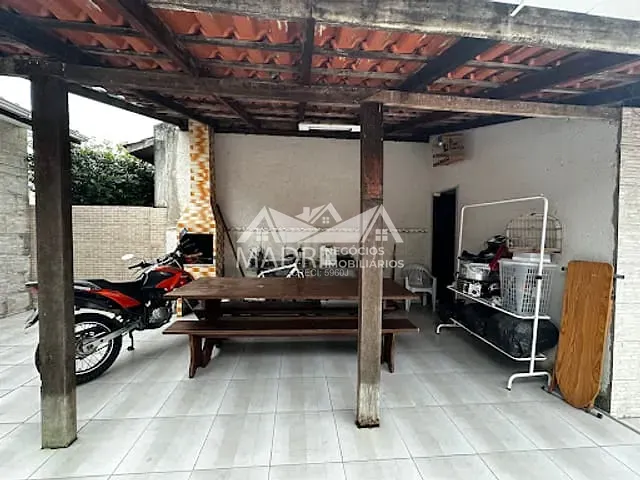 Casa com 210m² 2 quartos e 1 banheiro, à venda, no bairro Madri em Palhoça