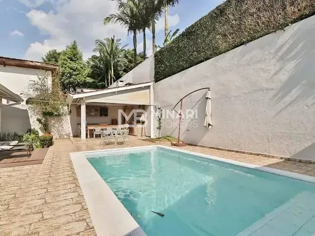 Casa 3 quartos e 4 banheiros, à venda, no bairro Alphaville em Santana de Parnaíba