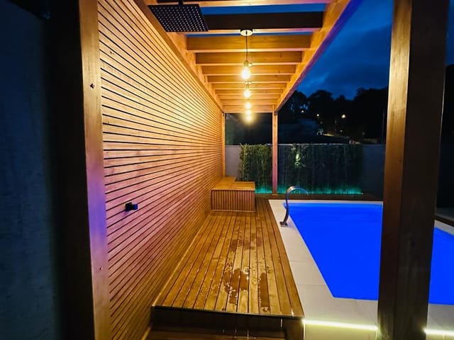Casa com 360m² 3 quartos e 4 banheiros, à venda, no bairro Forquilhas em São José