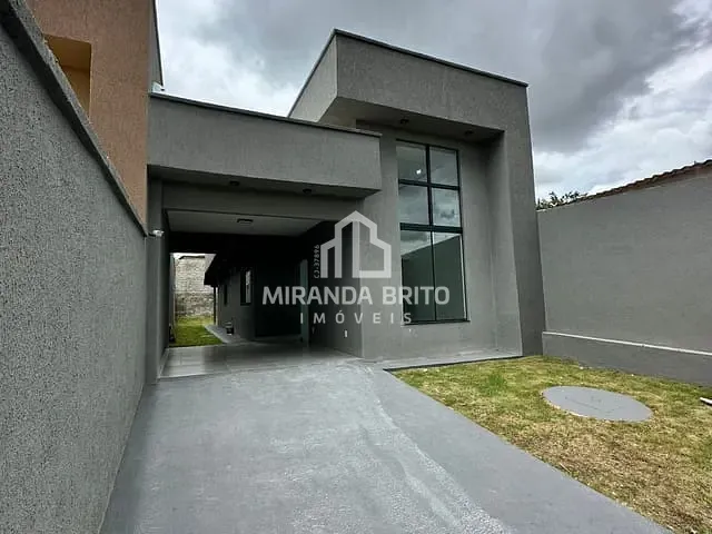 Casa 2 quartos e 2 banheiros, à venda, no bairro Rosa dos Ventos em Aparecida de Goiânia