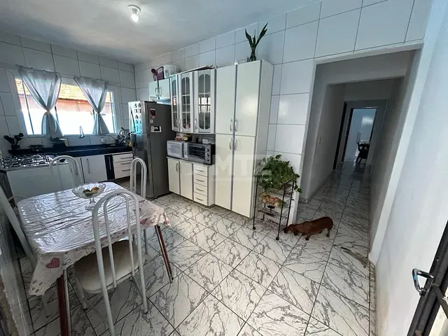Casa com 330m² 3 quartos e 3 banheiros, à venda, no bairro Vila Paulista em Botucatu