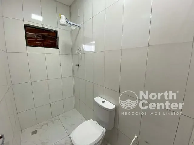 Casa com 180m² 3 quartos e 2 banheiros, à venda, no bairro Pinheiros em Balneário Barra do Sul