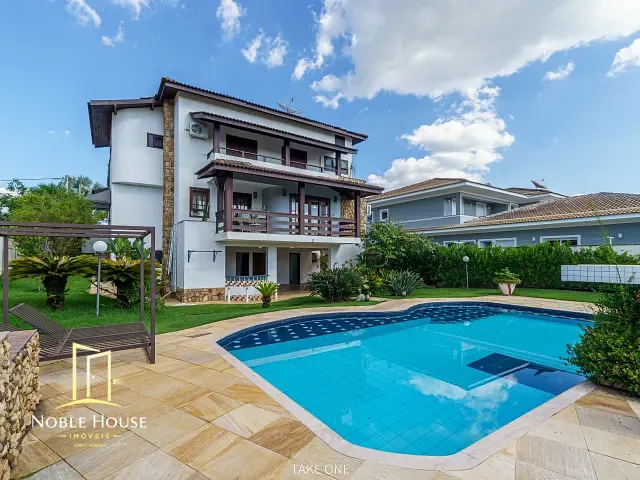 Casa 4 quartos e 6 banheiros, à venda, no bairro Marambaia em Vinhedo
