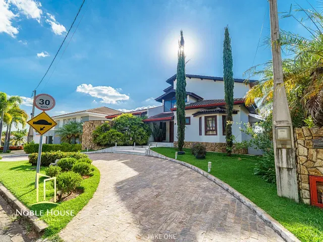 Casa 4 quartos e 6 banheiros, à venda, no bairro Marambaia em Vinhedo