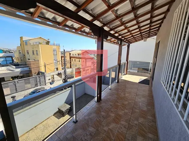 Casa com 400m² 3 quartos e 3 banheiros, à venda, no bairro Cachoeirinha em Belo Horizonte