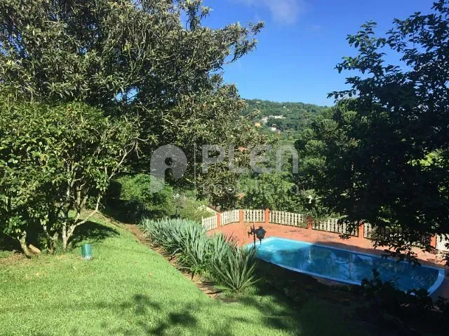 Casa com 3840m² 4 quartos e 2 banheiros, à venda, no bairro Caraguatá em Mairiporã