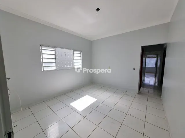 Casa com 300m² 4 quartos e 2 banheiros, à venda, no bairro Jardim Buriti Sereno em Aparecida de Goiânia