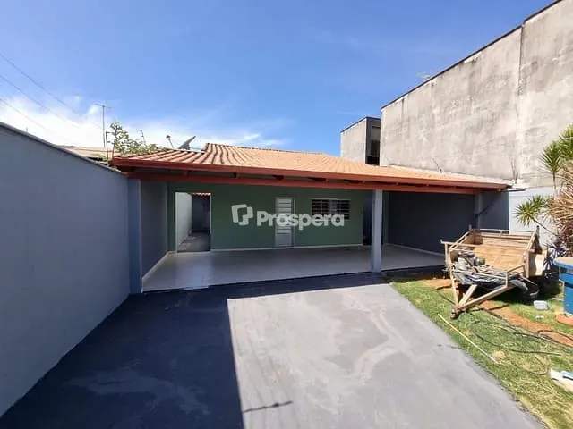 Casa com 300m² 4 quartos e 2 banheiros, à venda, no bairro Jardim Buriti Sereno em Aparecida de Goiânia