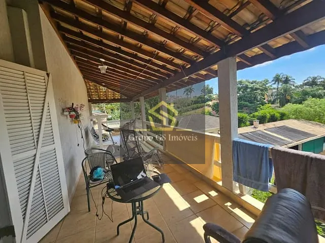 Casa com 1000m² 4 quartos e 5 banheiros, à venda, no bairro Caixa D´Água em Vinhedo