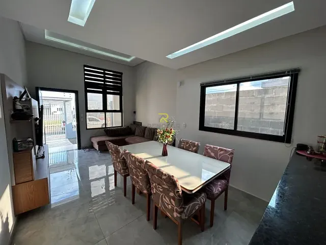 Casa com 252m² 3 quartos e 1 banheiro, à venda, no bairro Alto Cascavel em Guarapuava
