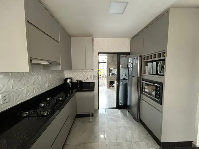 Casa com 252m² 3 quartos e 1 banheiro, à venda, no bairro Alto Cascavel em Guarapuava