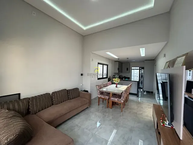 Casa com 252m² 3 quartos e 1 banheiro, à venda, no bairro Alto Cascavel em Guarapuava