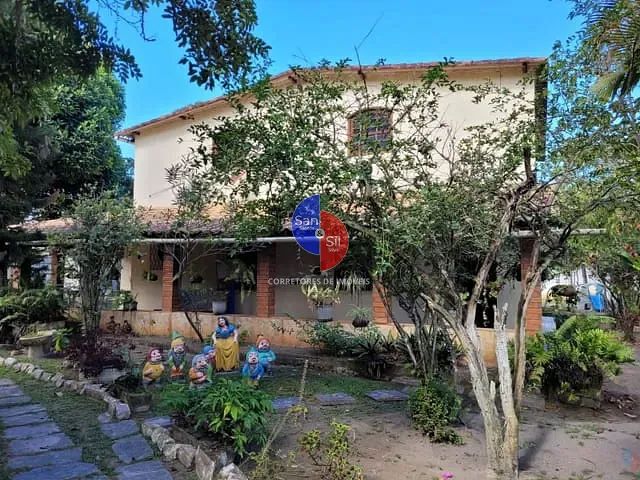 Casa com 1800m² 7 quartos e 3 banheiros, à venda, no bairro Praia da Esperança (Praia de Mauá) em Magé