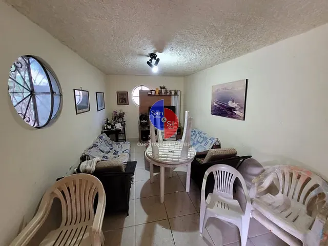 Casa com 1800m² 7 quartos e 3 banheiros, à venda, no bairro Praia da Esperança (Praia de Mauá) em Magé