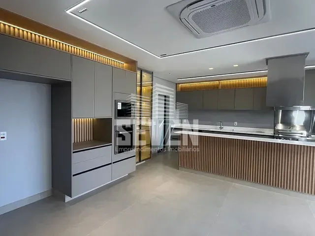 Casa com 550m², à venda, no bairro Jardim Paulista em Bauru