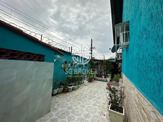 Casa 2 quartos e 2 banheiros, à venda, no bairro Santíssimo em Rio de Janeiro